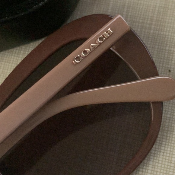 PRICE FIRM NEW Classy Coach sunglasses NWOT - Picture 4 of 10
